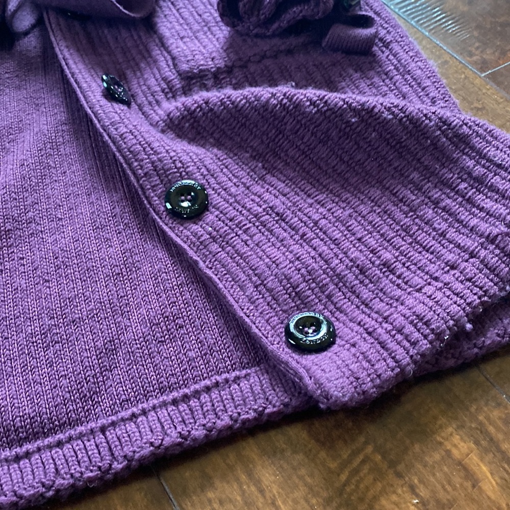 BURBERRY - Mid length wool cashmere silk Cardigan in eggplant color with belt. - Picture 8 of 16